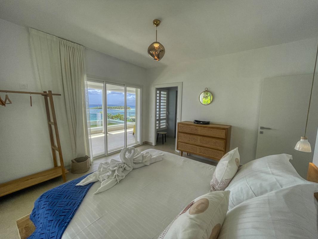 40 Location villa piscine vue mer ilet Gosier Guadeloupe_chambre 2